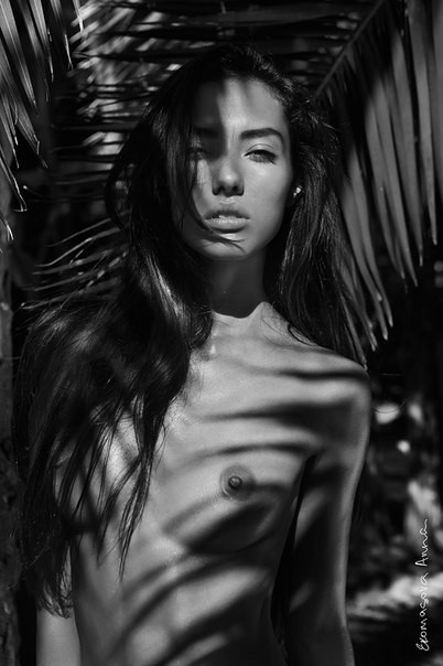 B AND W TITS N ASS