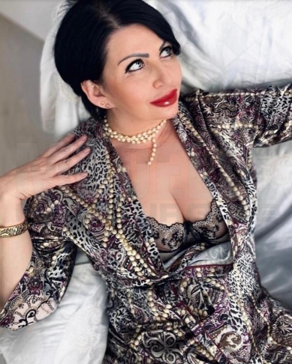 Huren in Hamburg - LJUBA-MASSAGE - Sage ich Dir am Telefon ,  - V.I.P Sexkontakte in  - Modelle Hamburg