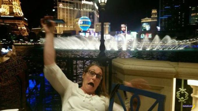woman-selfie-falls-las-vegas.jpg