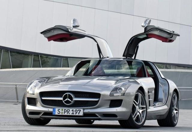 mercedes-gullwing-automobilesdeluxe-640x441.jpg