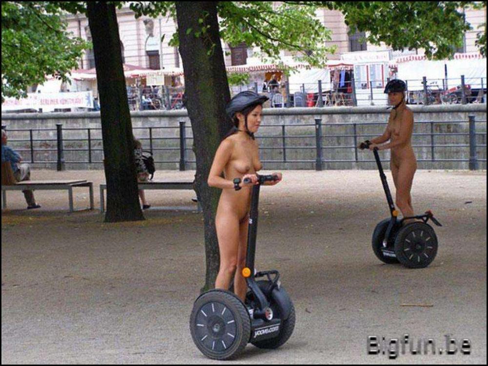 Segway.thumb.jpg.c0e37302a19b9139b08ce44